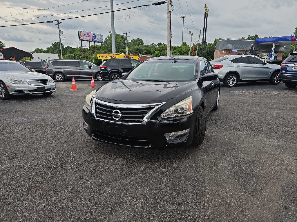 2013 Nissan Altima Image 8