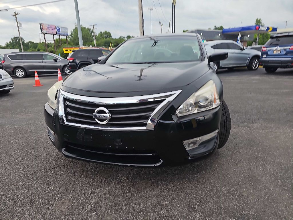 2013 Nissan Altima Image 11