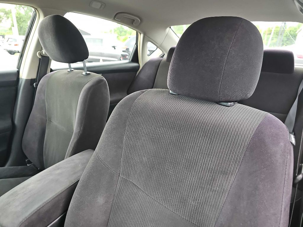 2013 Nissan Altima Image 21