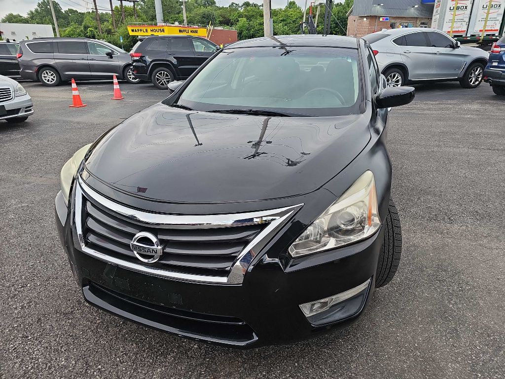 2013 Nissan Altima Image 4