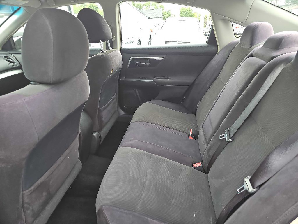 2013 Nissan Altima Image 25