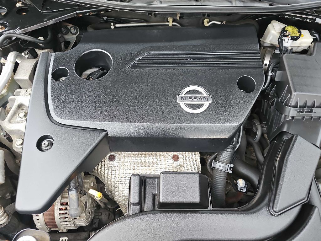2013 Nissan Altima Image 35