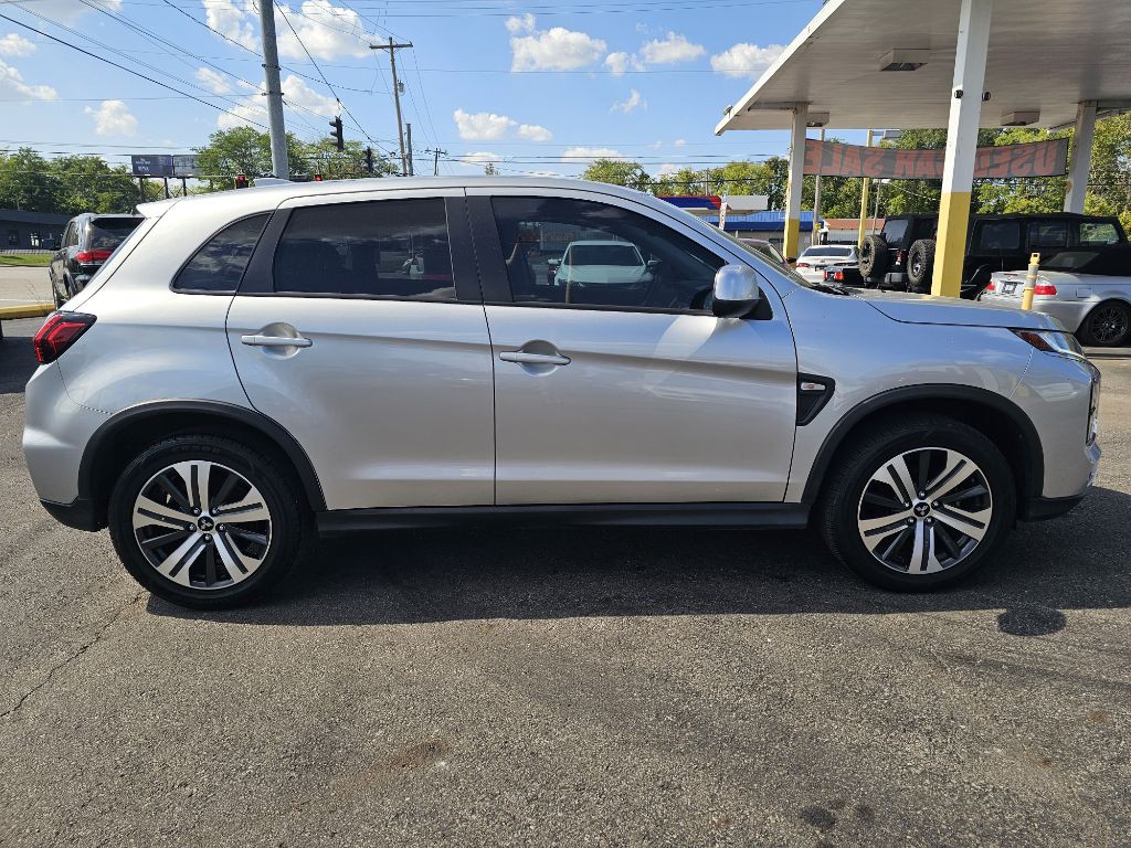 2021 Mitsubishi Outlander Image 15