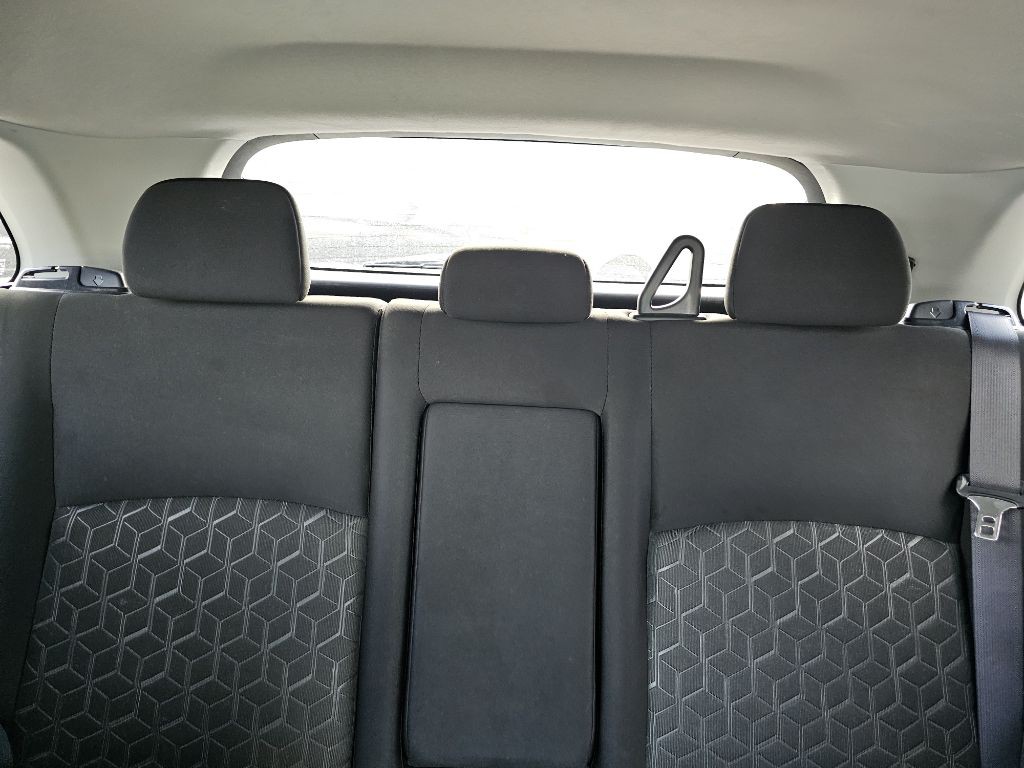 2021 Mitsubishi Outlander Image 22