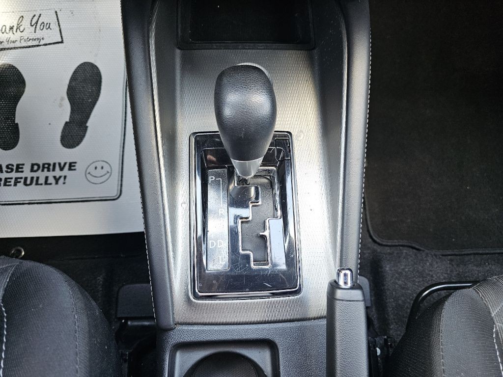 2021 Mitsubishi Outlander Image 27