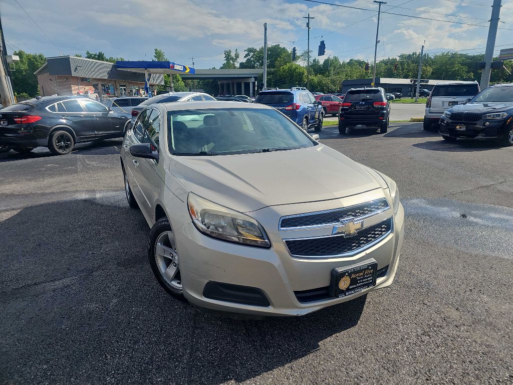 2013 Chevrolet Malibu Image 9
