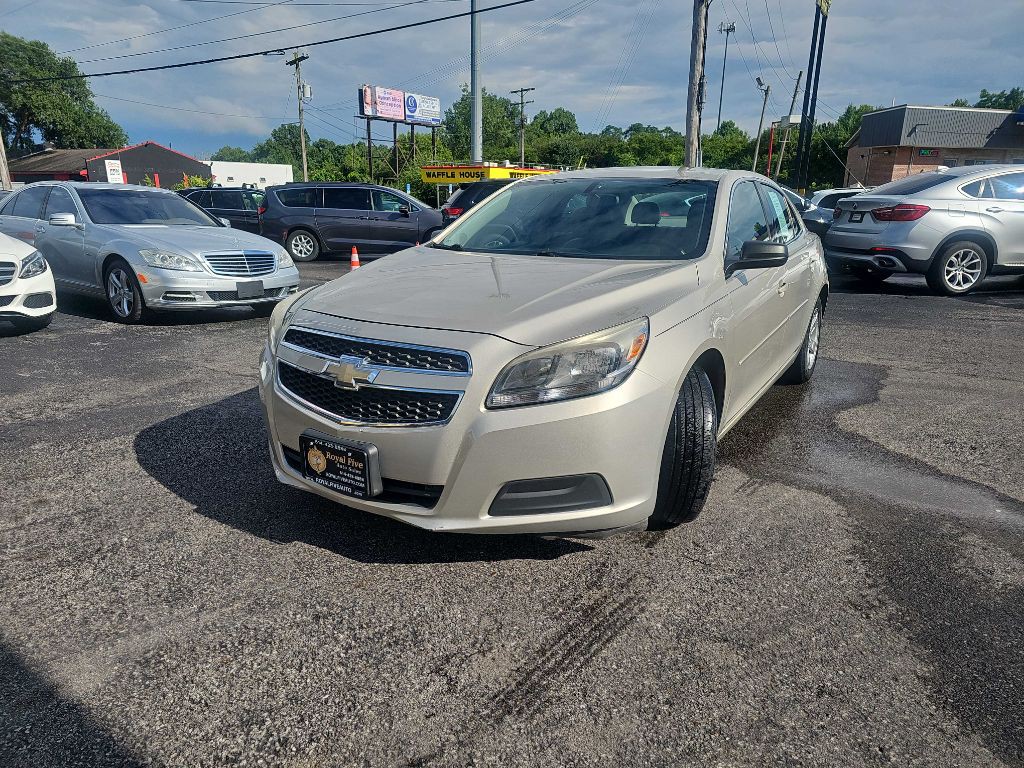 2013 Chevrolet Malibu Image 13