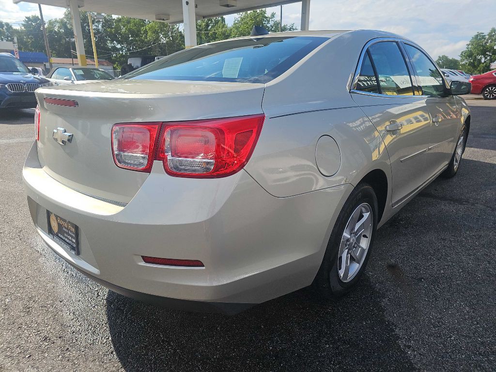 2013 Chevrolet Malibu Image 16