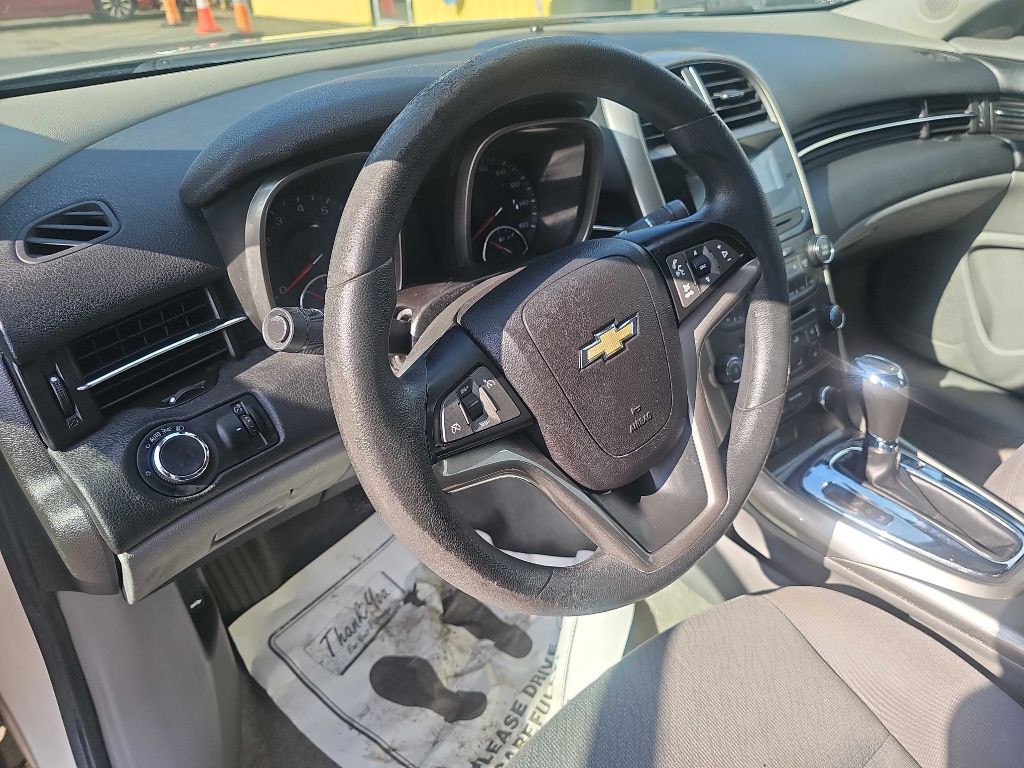 2013 Chevrolet Malibu Image 19