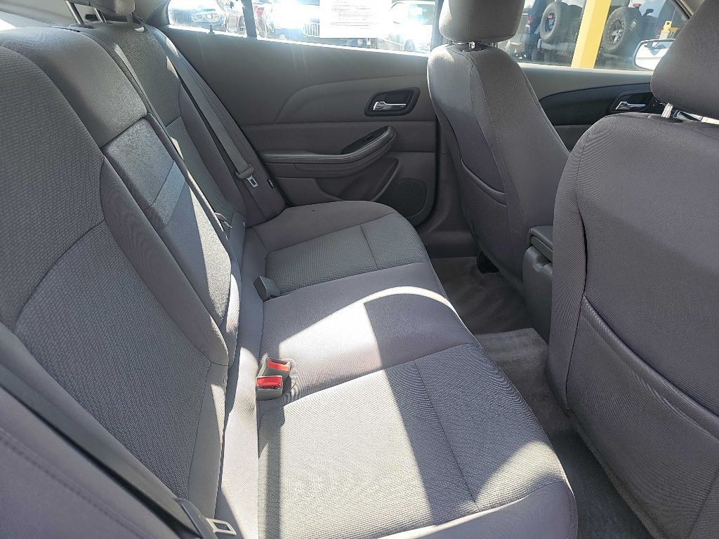 2013 Chevrolet Malibu Image 30