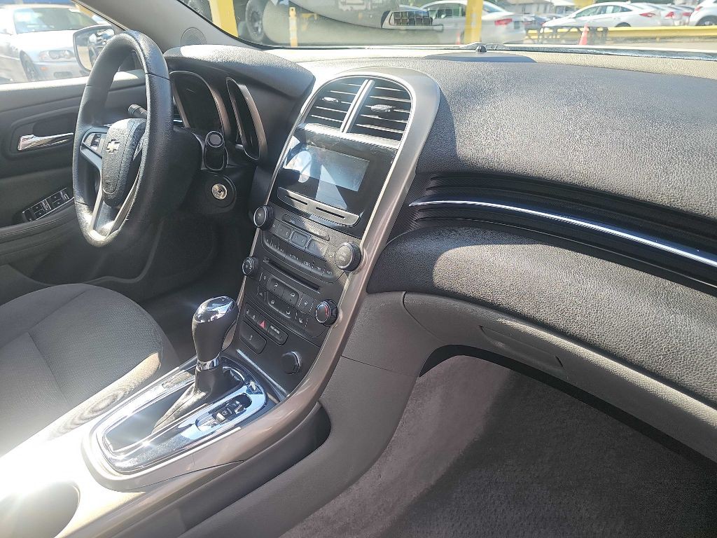 2013 Chevrolet Malibu Image 37