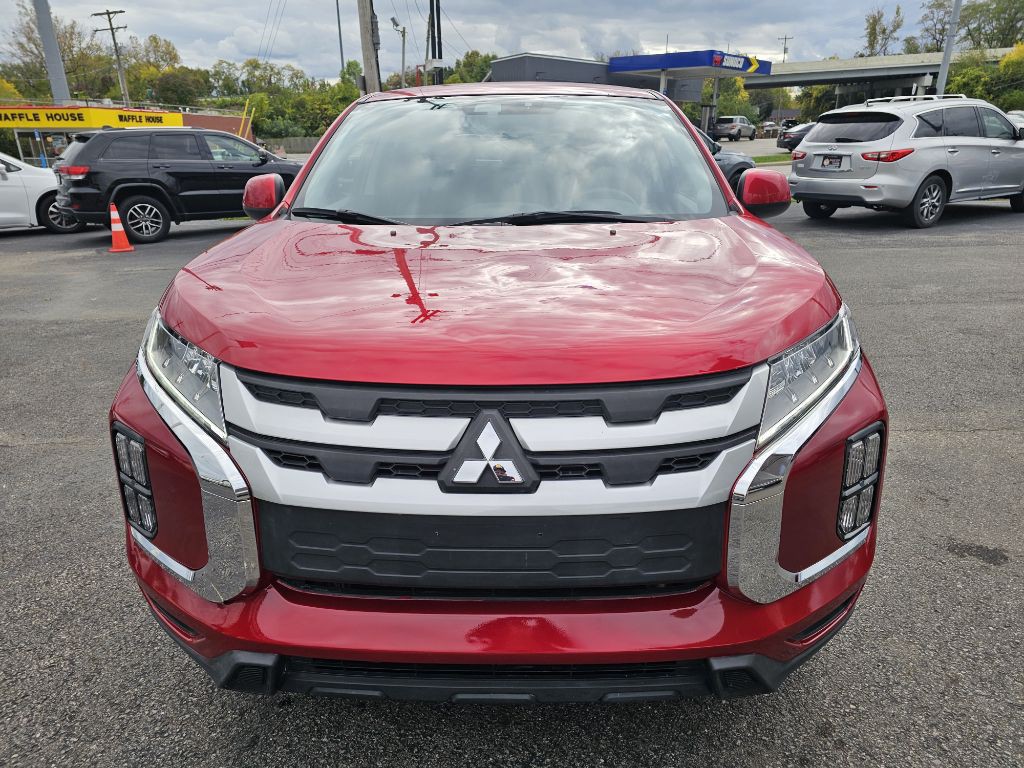 2023 Mitsubishi Outlander Image 9