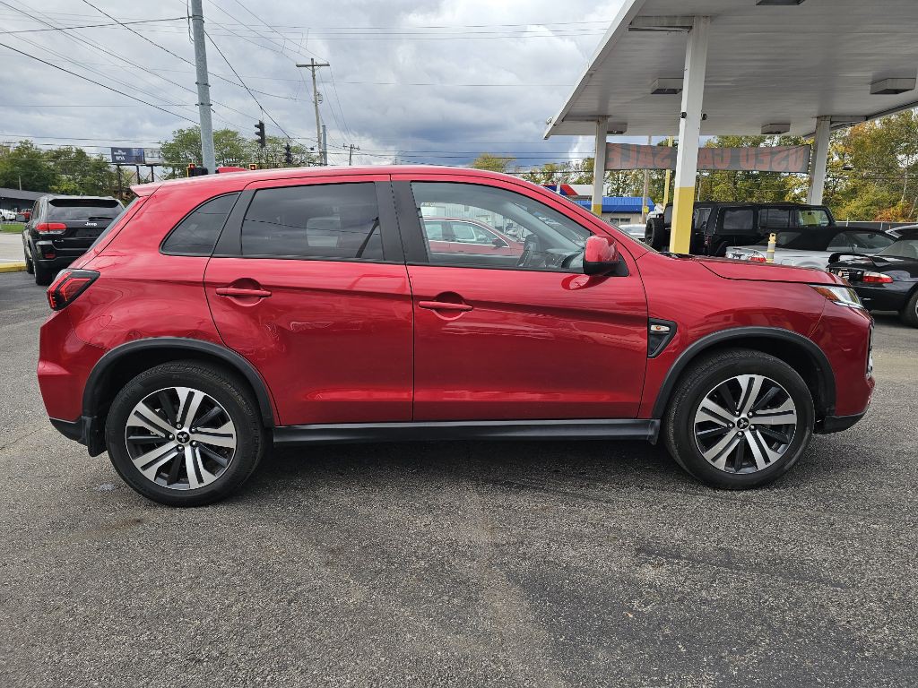 2023 Mitsubishi Outlander Image 18