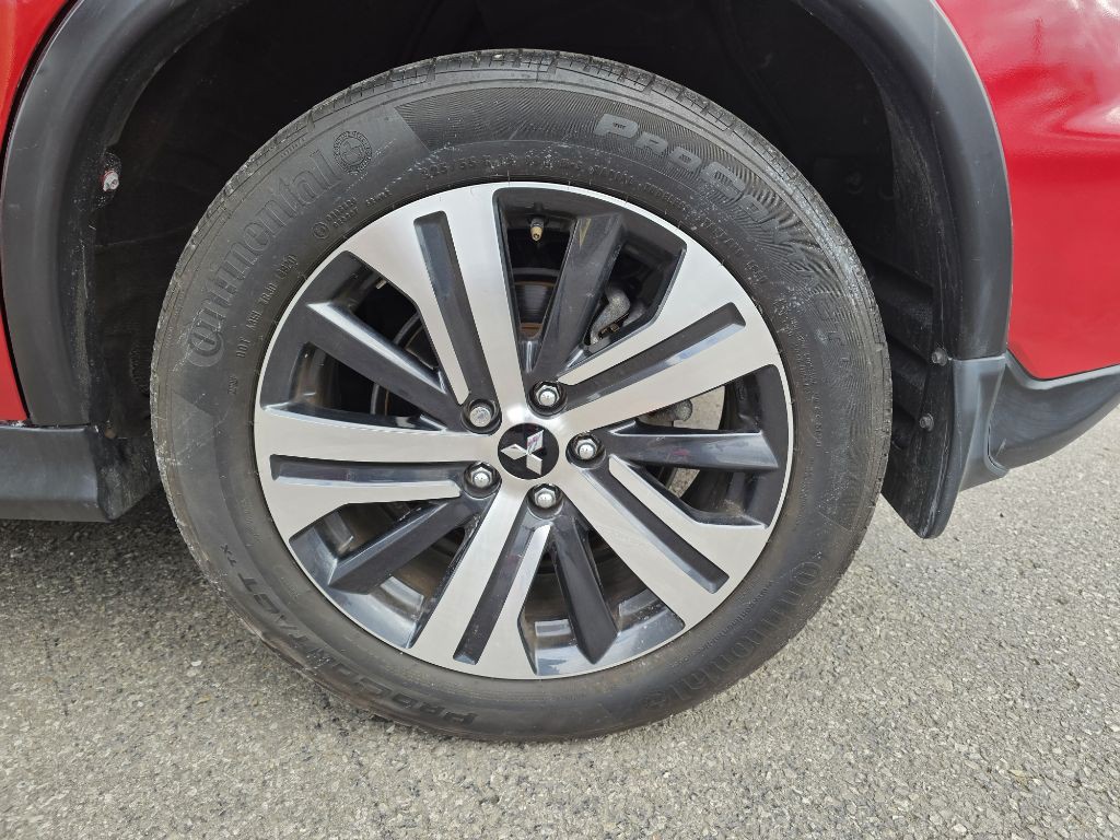 2023 Mitsubishi Outlander Image 21