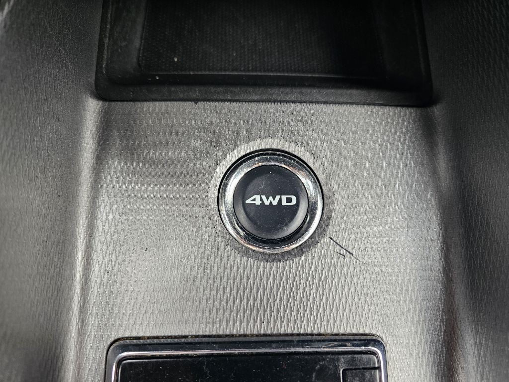 2023 Mitsubishi Outlander Image 30