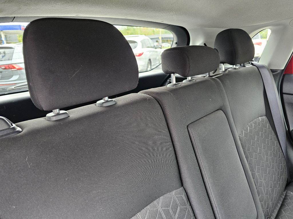 2023 Mitsubishi Outlander Image 42