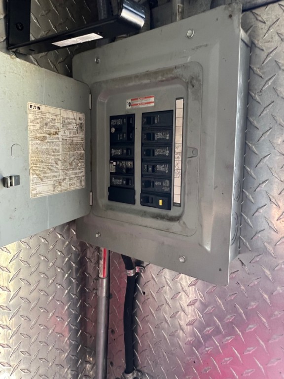 1997 GMC Forward Control Chassis Image 25