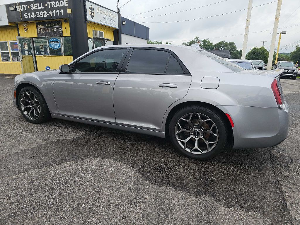 2015 Chrysler 300 Image 14