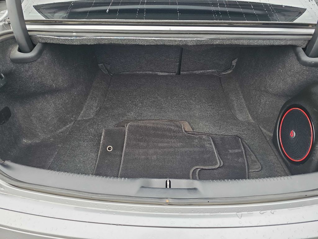 2015 Chrysler 300 Image 46