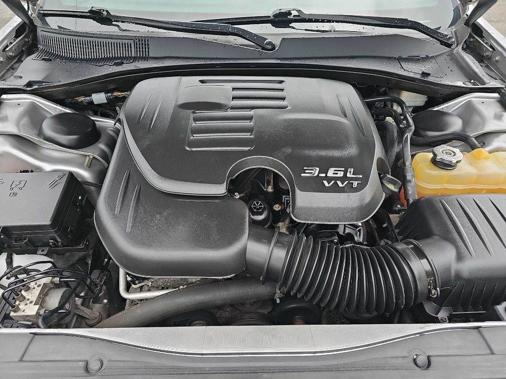 2015 Chrysler 300 Image 56