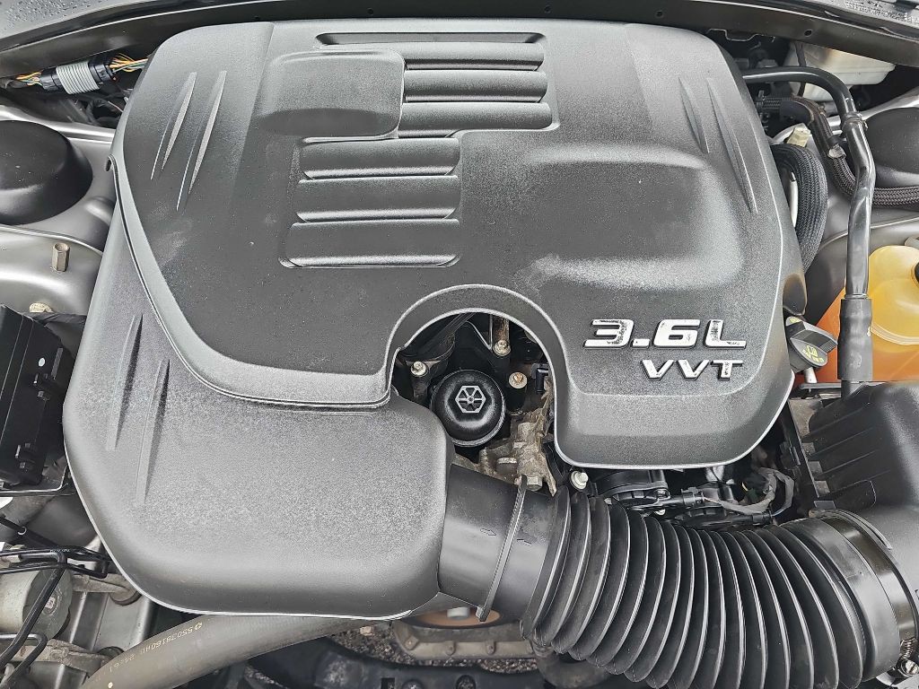 2015 Chrysler 300 Image 57