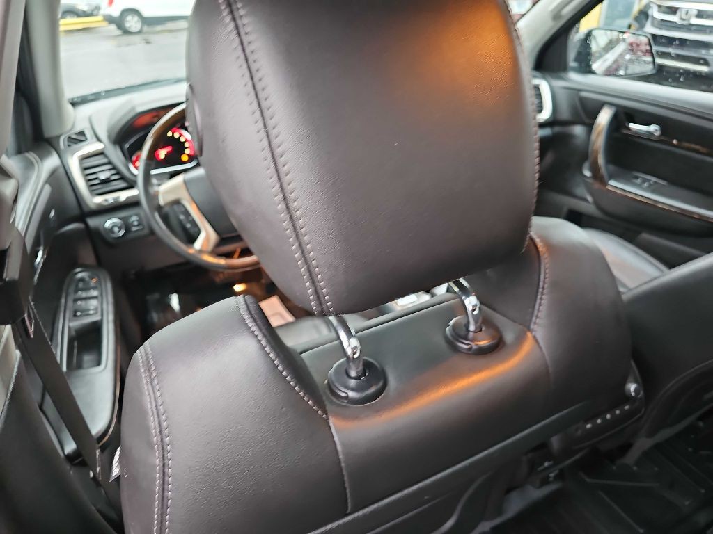 2015 GMC Acadia Image 60