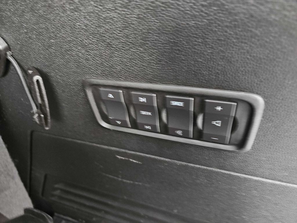 2015 GMC Acadia Image 66