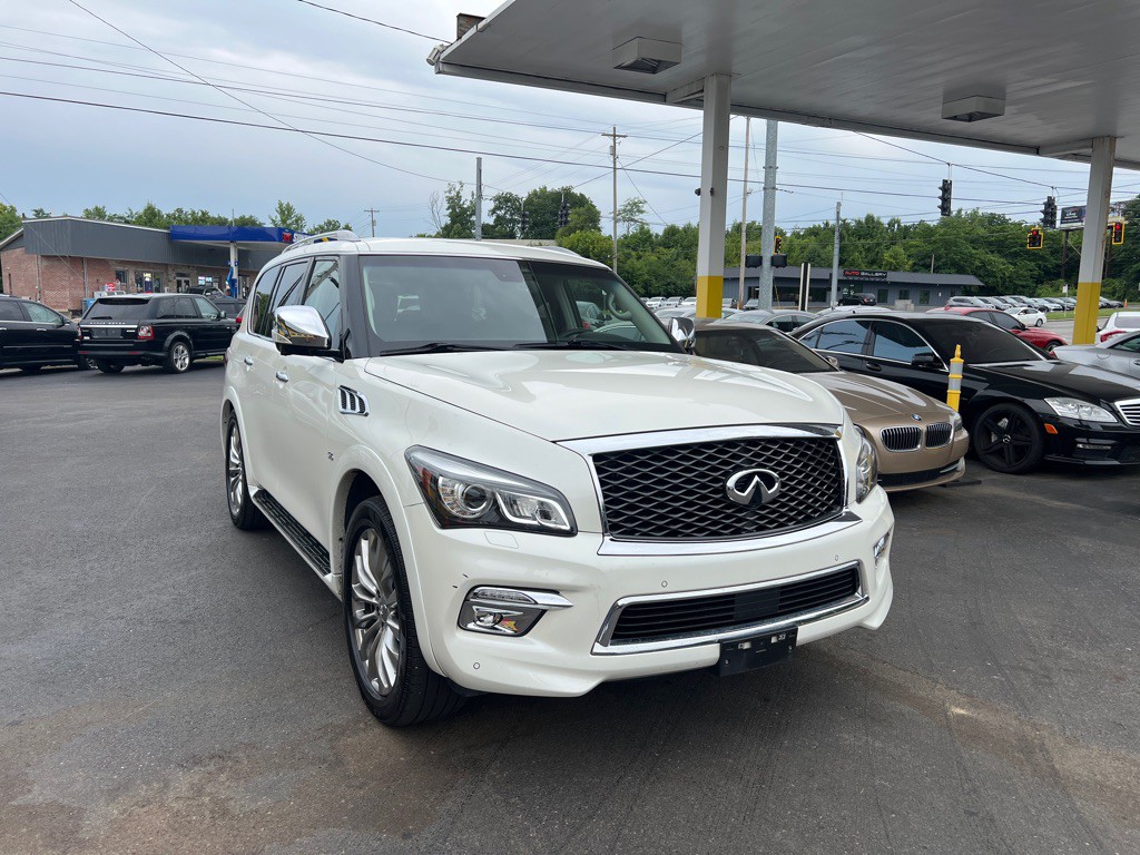 2017 INFINITI QX80 Image 2