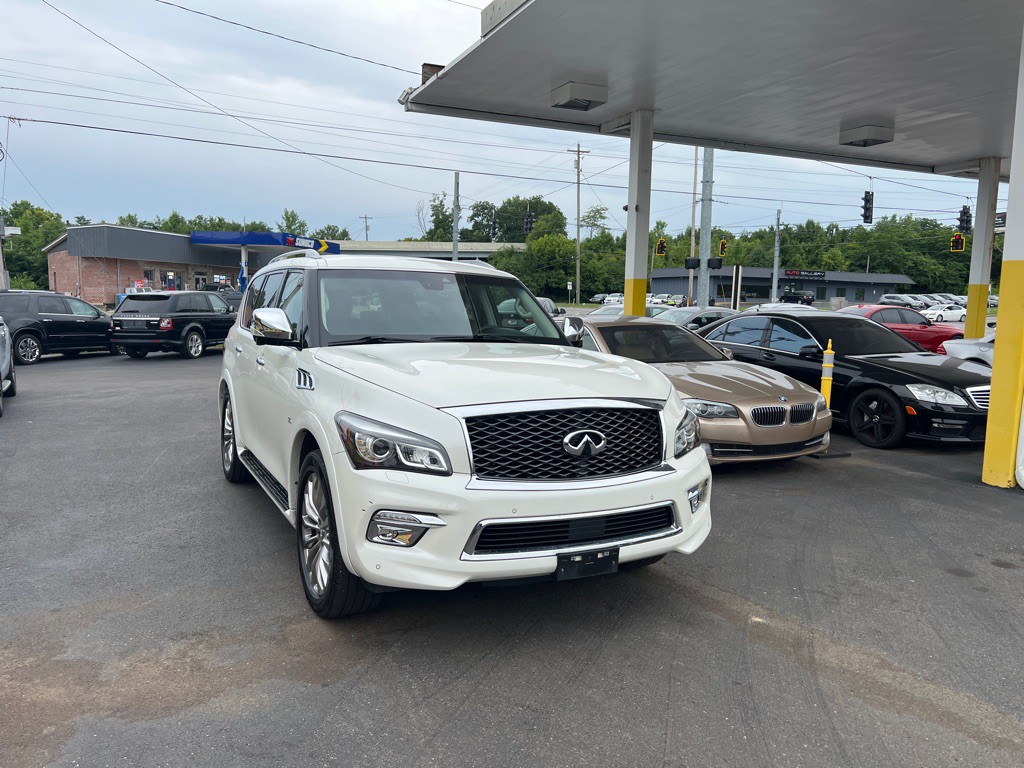 2017 INFINITI QX80 Image 3