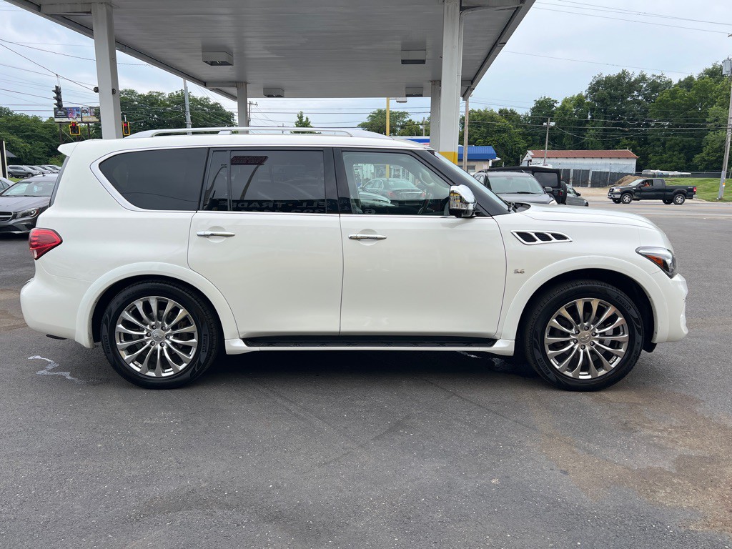 2017 INFINITI QX80 Image 13