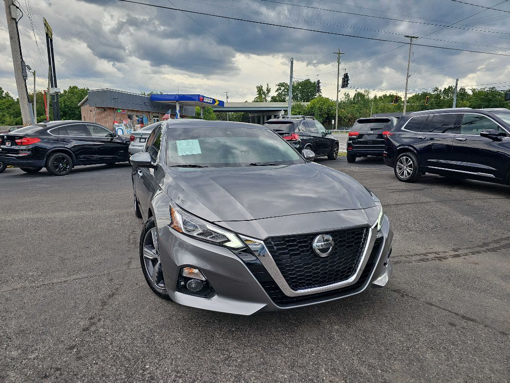 2019 Nissan Altima Image 3