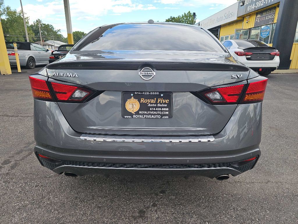 2019 Nissan Altima Image 19