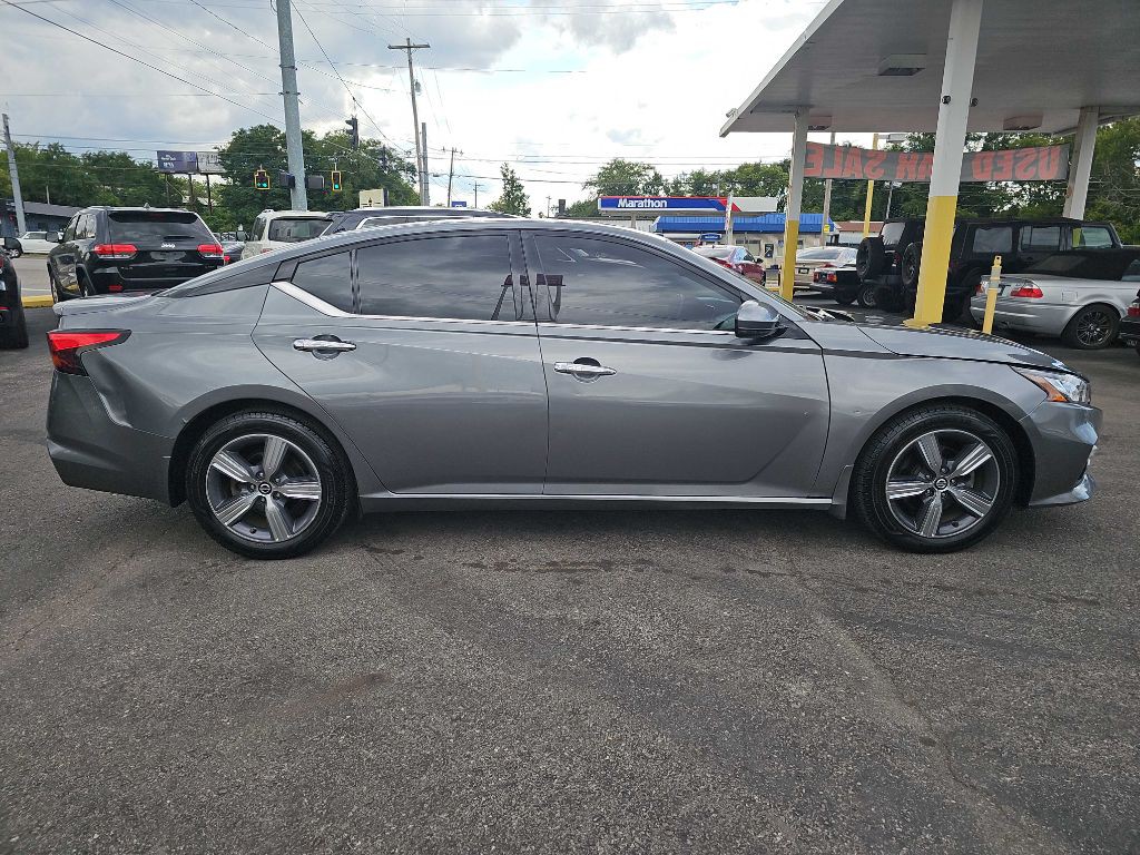 2019 Nissan Altima Image 22
