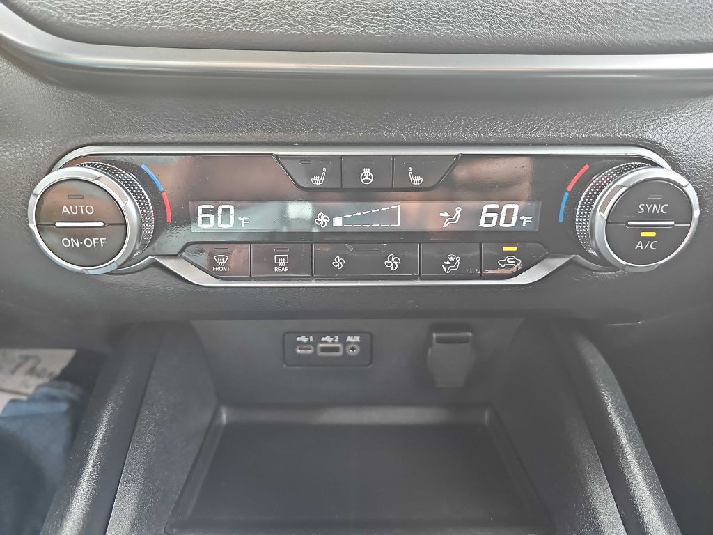 2019 Nissan Altima Image 32