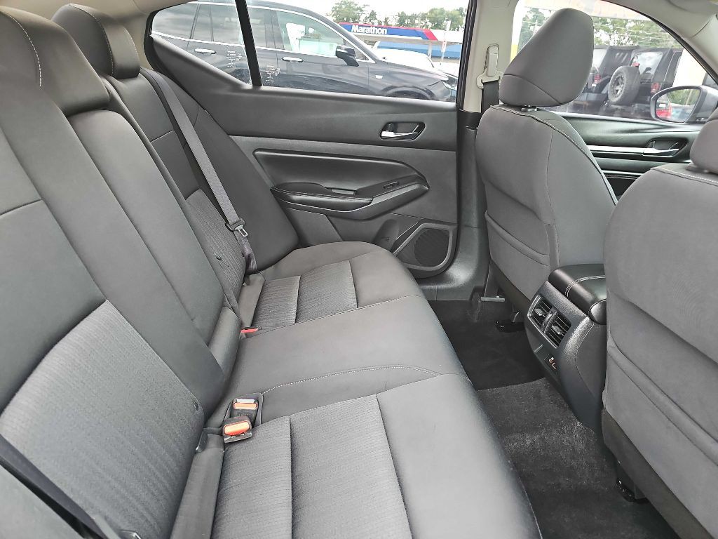 2019 Nissan Altima Image 49