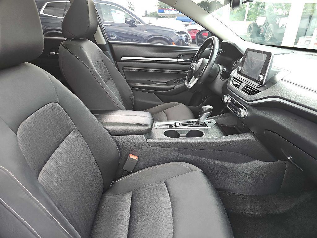 2019 Nissan Altima Image 53