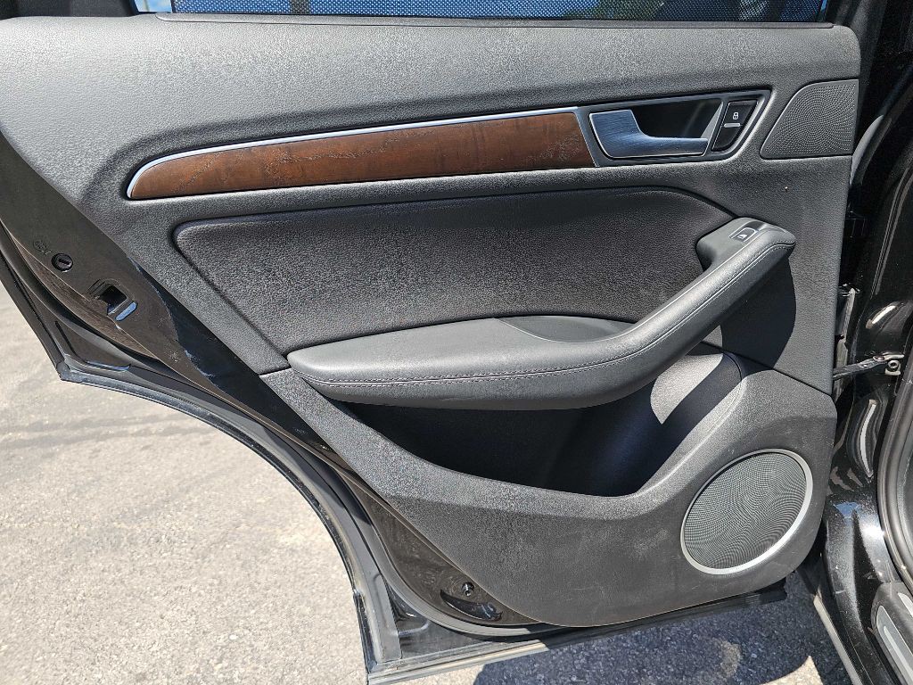 2015 Audi Q5 Image 45
