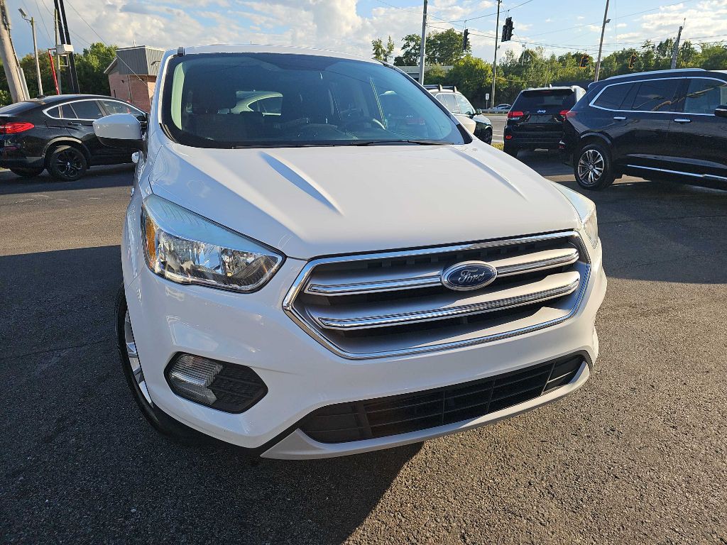 2017 Ford Escape Image 2