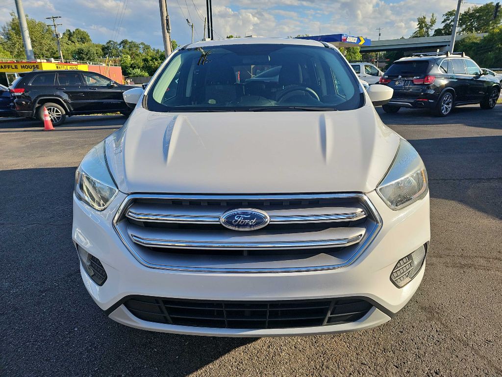 2017 Ford Escape Image 9