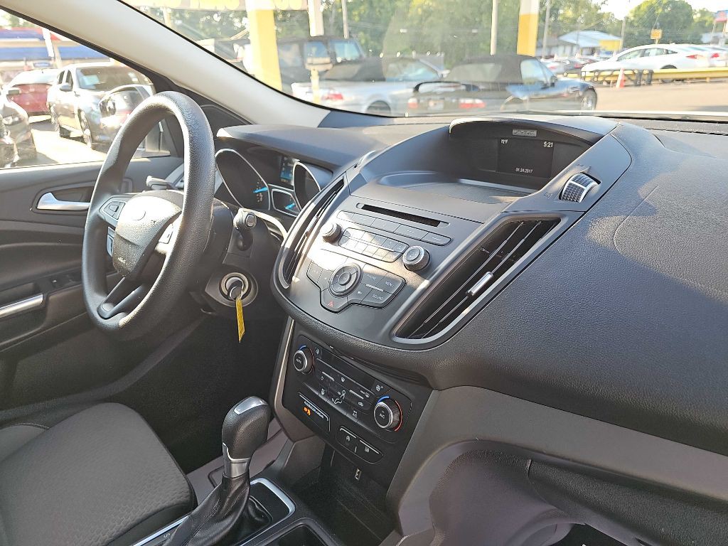 2017 Ford Escape Image 96