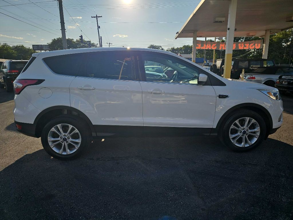 2017 Ford Escape Image 145
