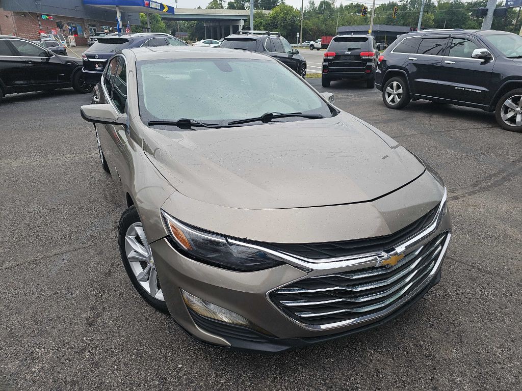 2020 Chevrolet Malibu Image 3