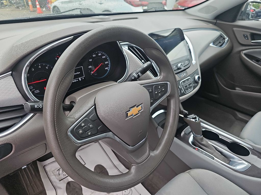 2020 Chevrolet Malibu Image 28