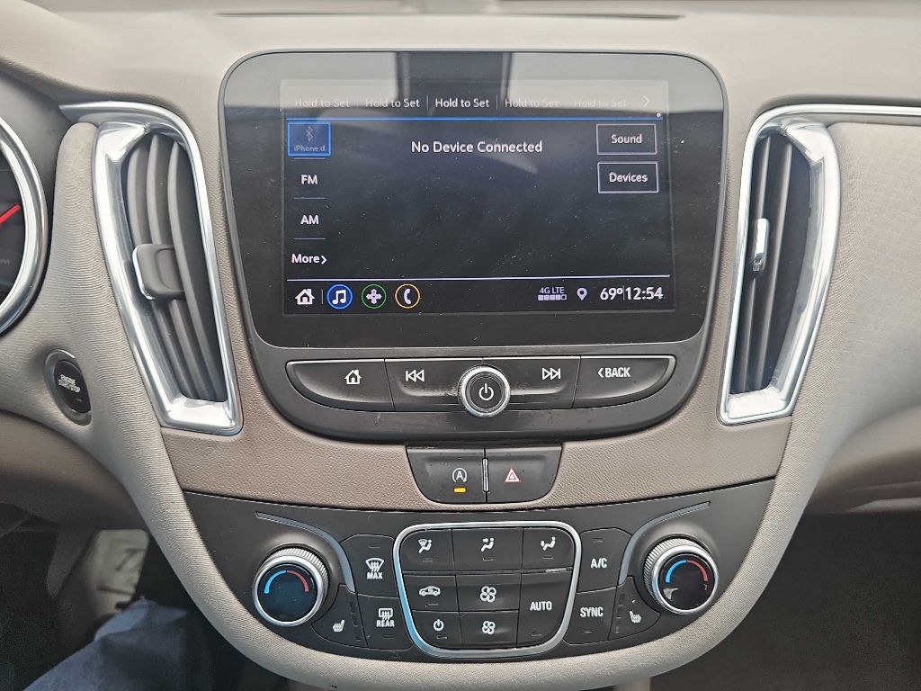 2020 Chevrolet Malibu Image 32