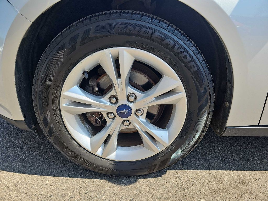 2012 Ford Focus Image 23