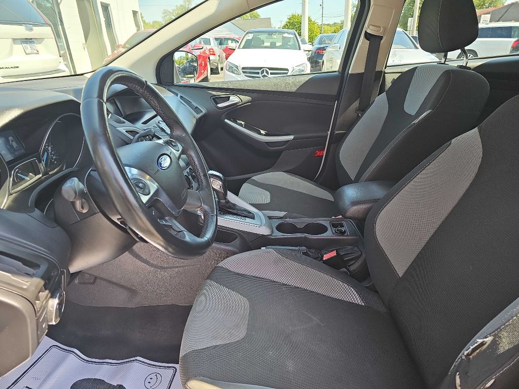 2012 Ford Focus Image 25