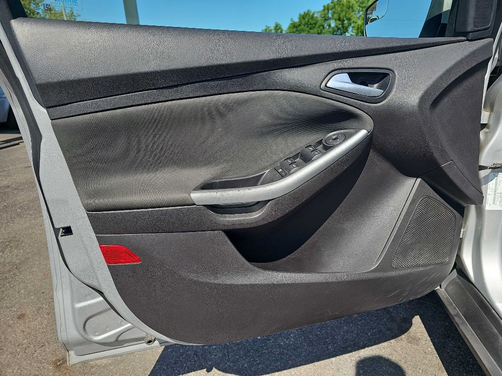 2012 Ford Focus Image 29