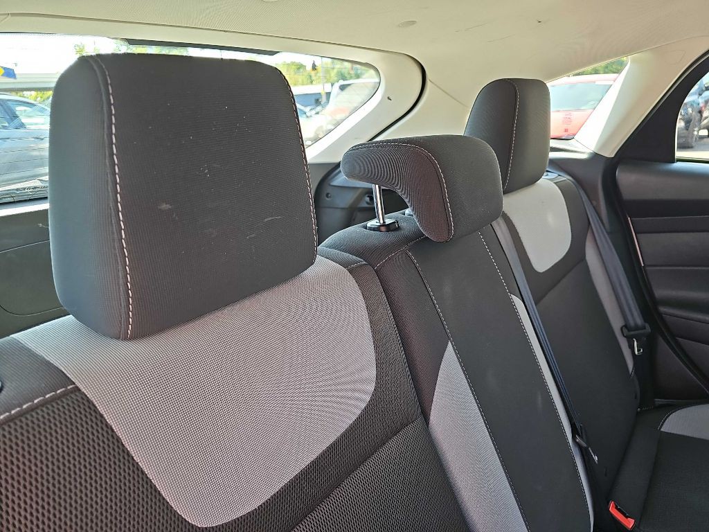 2012 Ford Focus Image 46