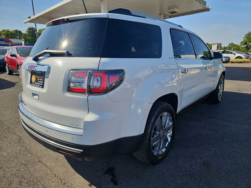 2017 GMC Acadia Image 18