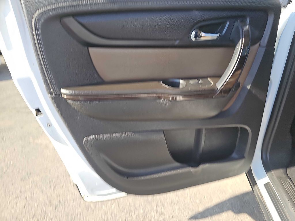 2017 GMC Acadia Image 51
